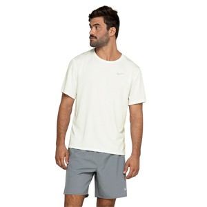 Camiseta manga curta com proteção UV Nike