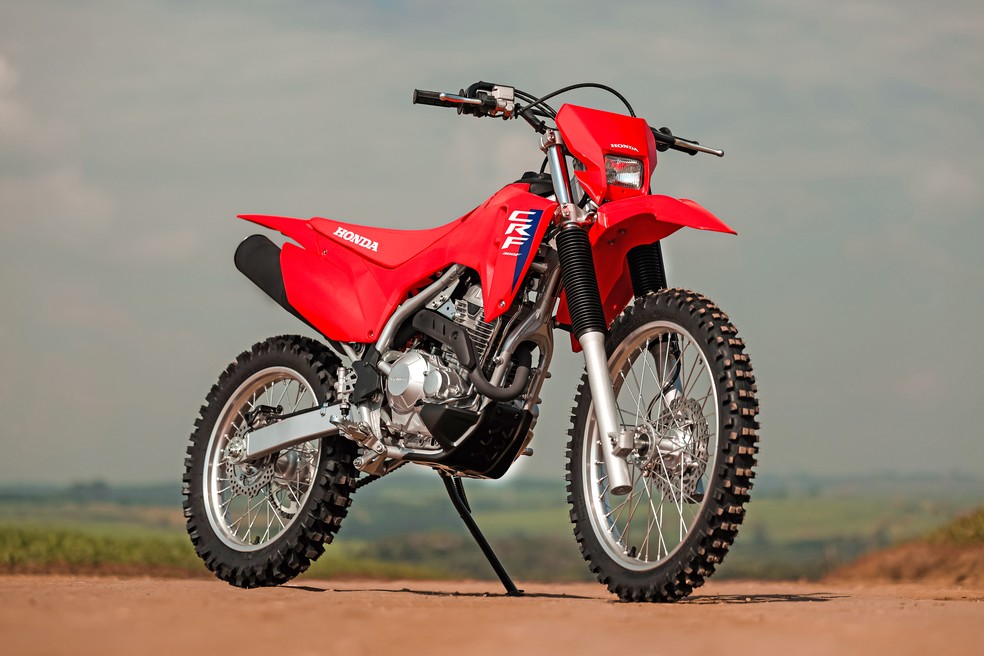 Modelo voltado para trilha tem motor de 193 cm³ — Foto: Divulgação | Honda