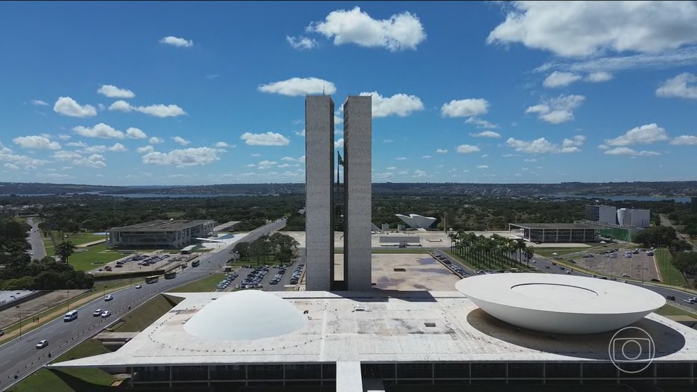 No Congresso， governo tenta barrar a votação do projeto de anistia defendido pela oposição — Foto: Jornal Nacional/ Reprodução